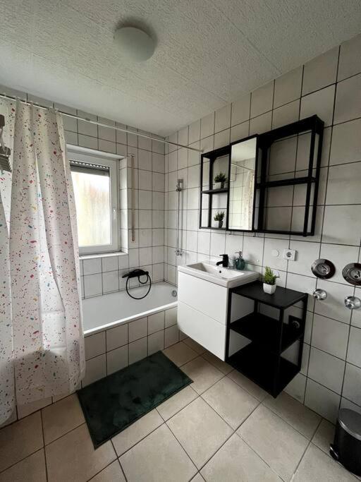 Loot Large /stadtrand /parkplatz * Kitzingen