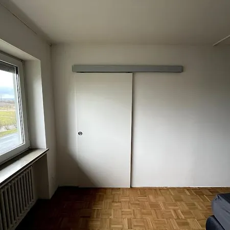 Loot Large /Stadtrand /Parkplatz Kitzingen Extérieur photo