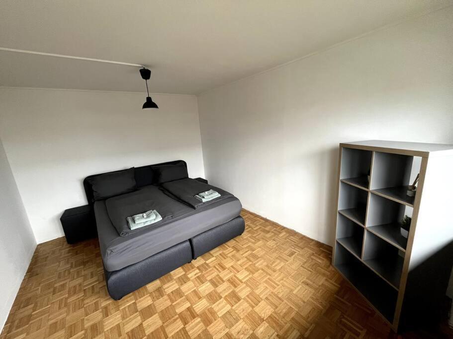 Loot Large /stadtrand /parkplatz Appartement