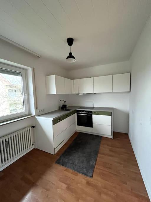 Loot Large /stadtrand /parkplatz *