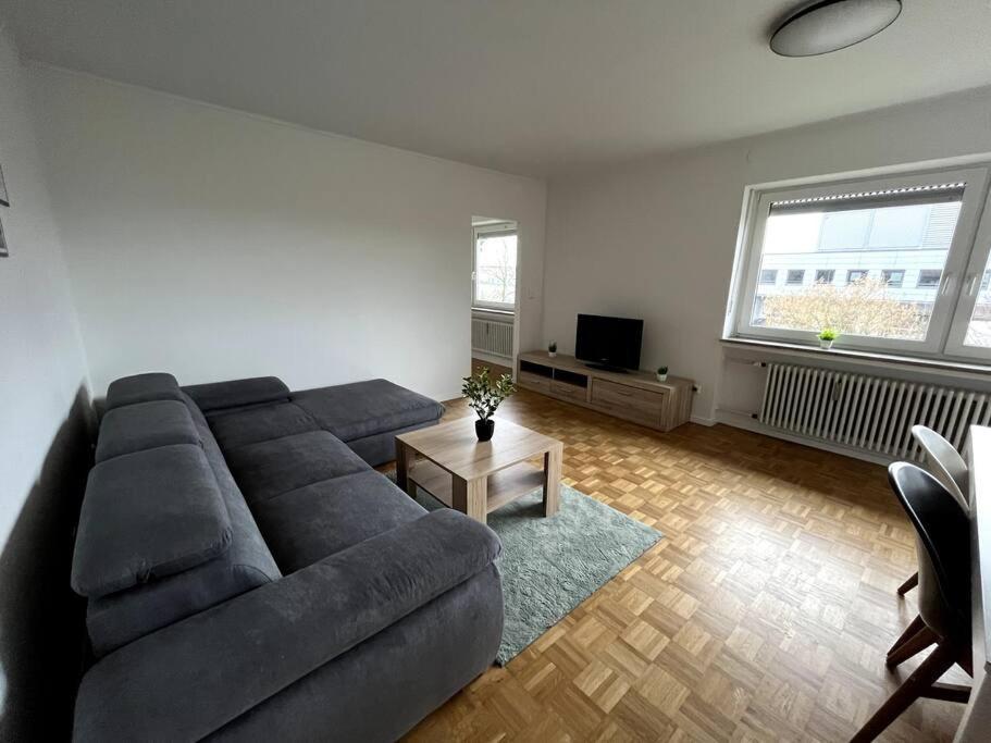Loot Large /stadtrand /parkplatz * Kitzingen